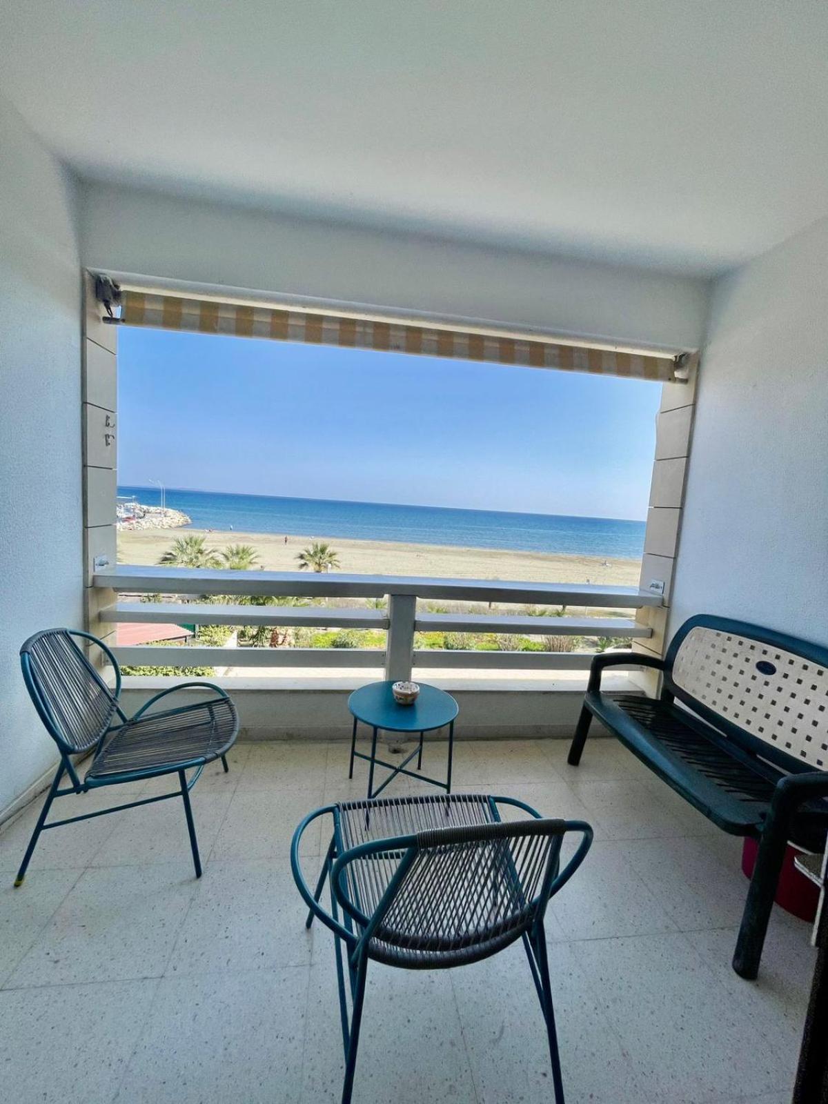 Sea View Suite In Makenzy Λάρνακα Εξωτερικό φωτογραφία