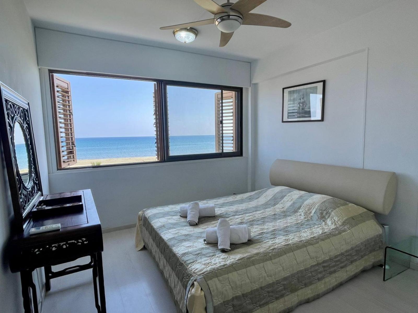 Sea View Suite In Makenzy Λάρνακα Εξωτερικό φωτογραφία