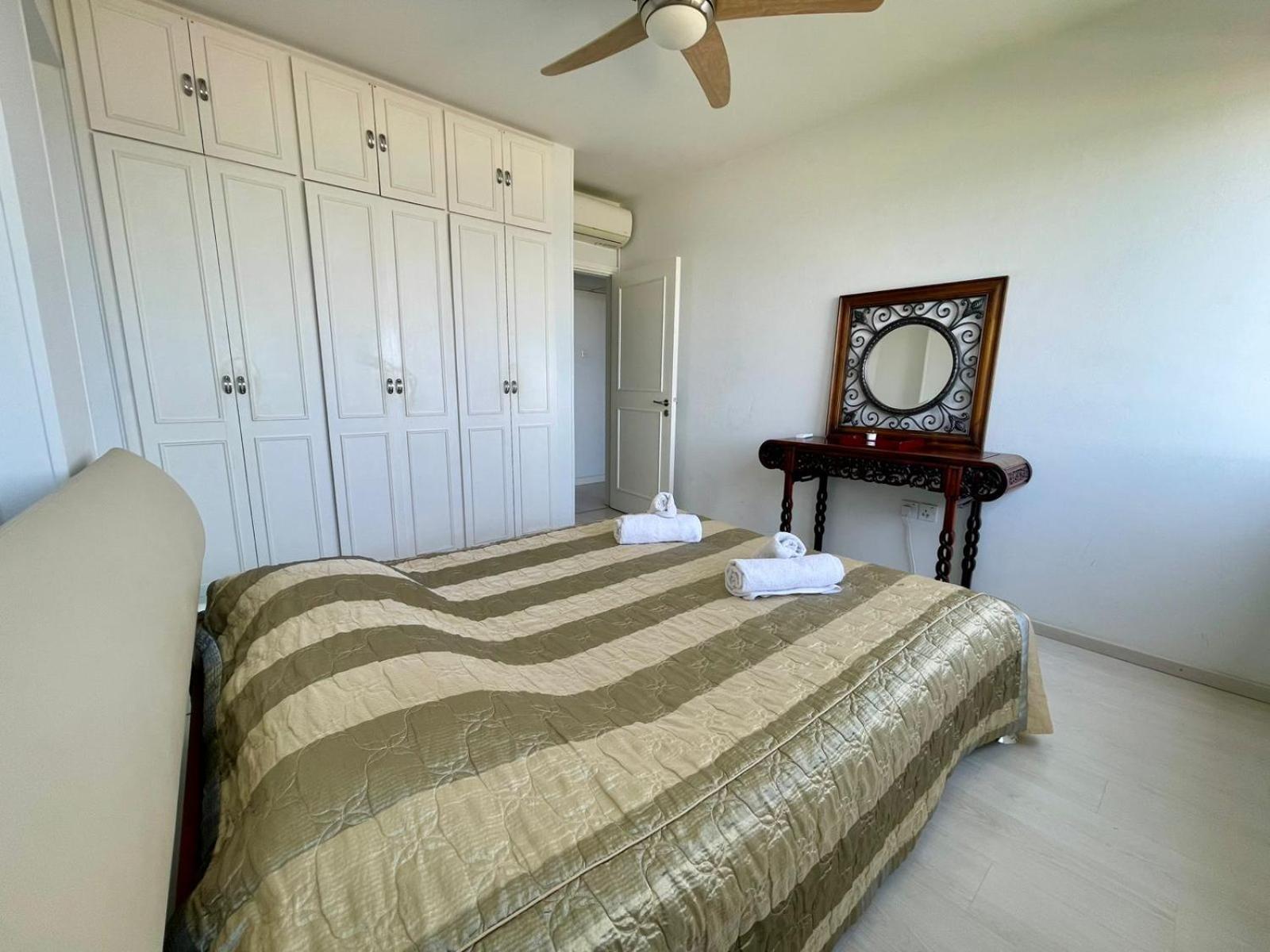 Sea View Suite In Makenzy Λάρνακα Εξωτερικό φωτογραφία